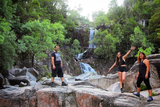3 Wonderful Waterfalls in a Day - Fafião’s wolf traps add a little mountain history