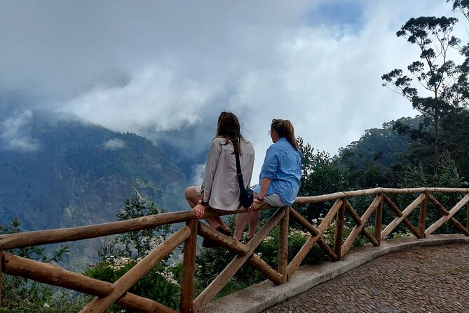 4 Hours Adventure Jeep Tour in Central Madeira Portugal - Guides, local stories, and flexible stops