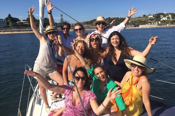 4 Hours Private Sailing Trip to Oeiras Beach - An Hour at Oeiras Beach and Marina