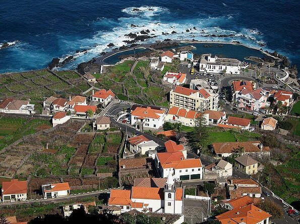 4x4 Jeep Safari Porto Moniz - the "Farowest" tour - Full Day Small Groups - Key points at a glance