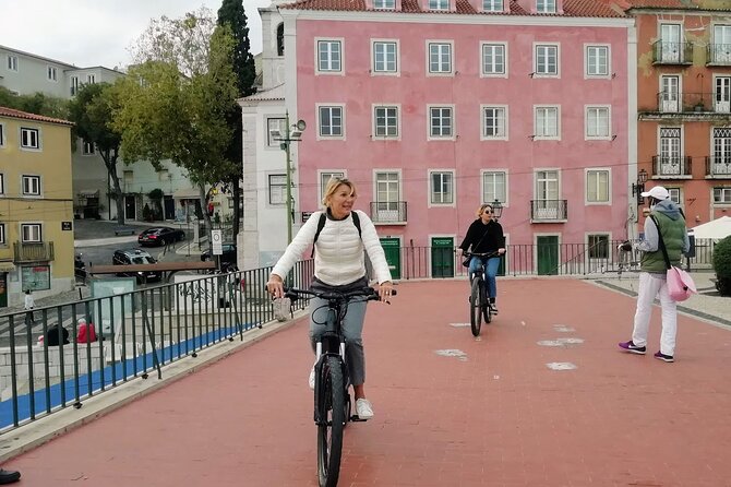 7 Hills and 14 Viewpoints - Lisbon E-Bike Tour - Alfama by bike, with viewpoints and ginjinha