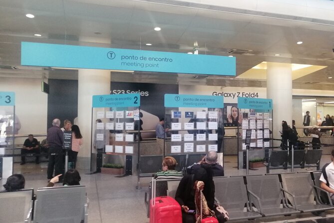 Airport Private Transfer to/from Lisbon - From Lisbon Airport to the Arrivals Hall Meeting Point