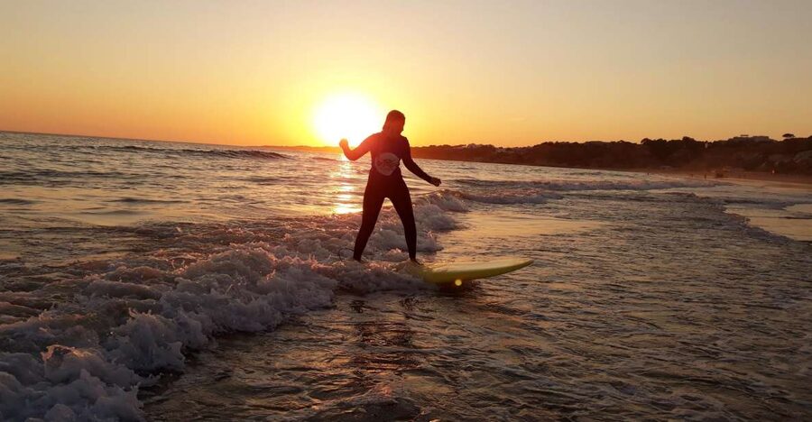 Albufeira: 2-Hour Falesia Beach Surf Lesson - The first lesson on dry sand