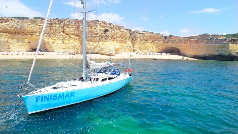 Albufeira: 3-Hour Yacht Daytime/Sunset Cruise to Benagil - Leaving Albufeira Marina for the Algarve Coast