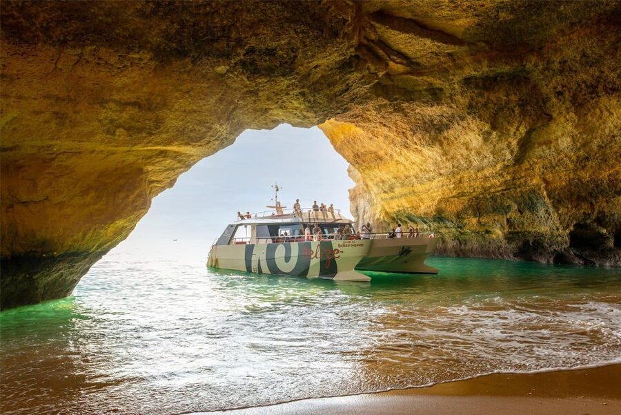 Albufeira: Algarve 3-Hour Benagil Sunset and Coastline Tour - Why this sunset cruise works so well