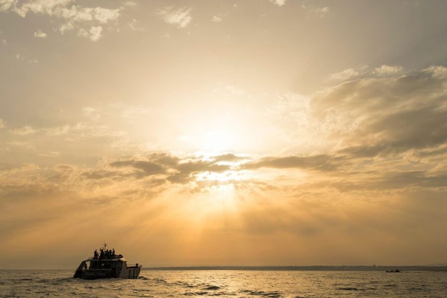 Albufeira: Algarve 3-Hour Benagil Sunset and Coastline Tour - Who should choose this boat trip?