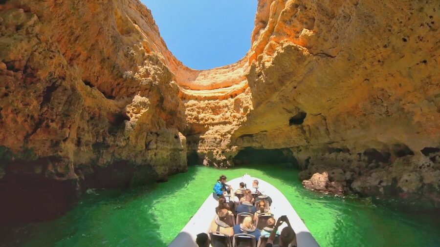 Albufeira: Benagil Cave and Dolphin Sightseeing Boat Cruise - Alfanzina Lighthouse and the final cave views