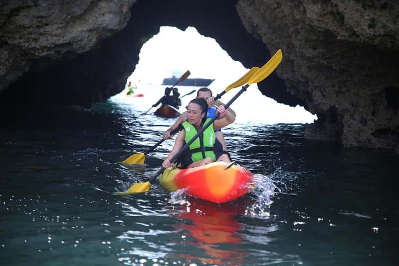 Albufeira: Caves and Cliffs Kayaking Tour - Passing Maré das Porcas and returning to Castelo