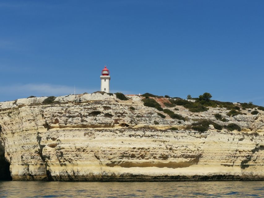 Albufeira: Coastline and Benagil Caves Tour by Catamaran - How comfortable is the catamaran?