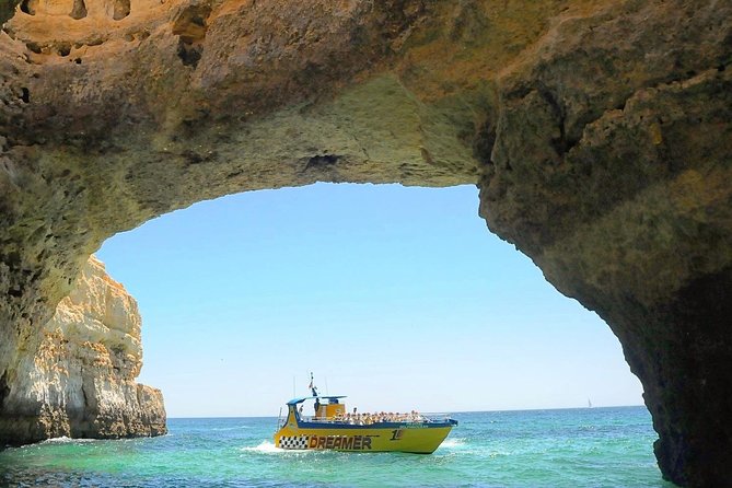 Albufeira Dreamer Boat Trip - The fast ride along the Algarve coast
