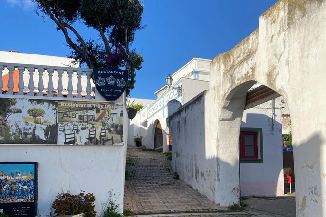 Albufeira History Walking Tour with Wine and Tapas - The Castle of the Sea and the photo stops