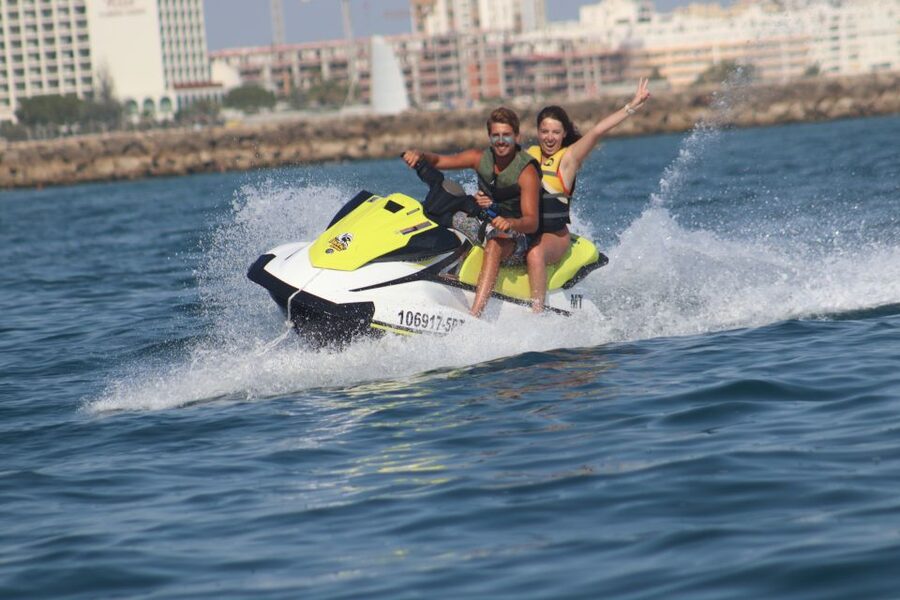 Albufeira: Jet Ski Rental - Speed or a calmer family ride