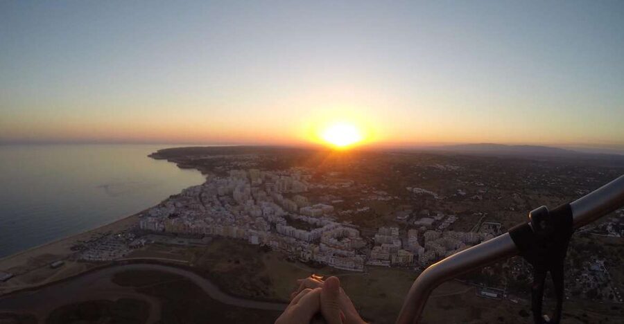 Albufeira: Paragliding and Paratrike Tandem Flights - Key points at a glance