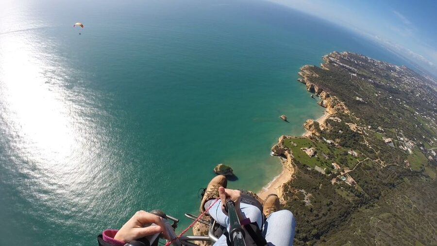 Albufeira: Paragliding and Paratrike Tandem Flights - The safety briefing before takeoff