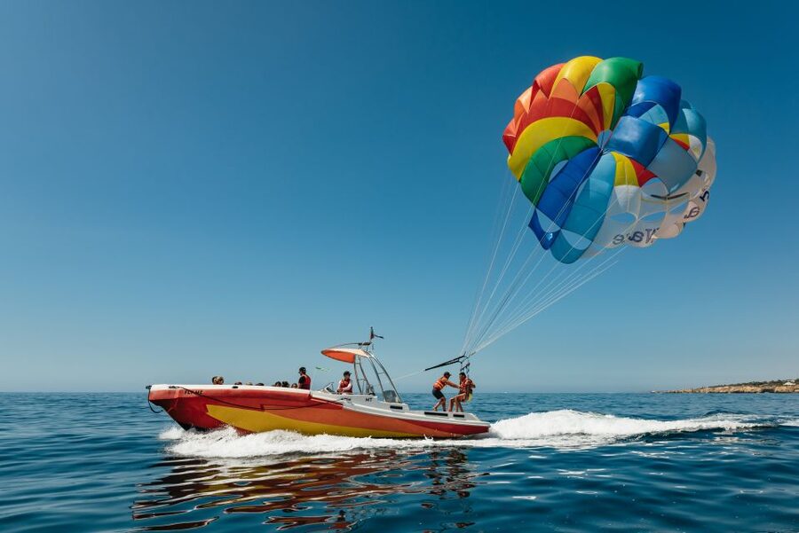 Albufeira: Parasailing Boat Trip - The parasail flight, rising to 80 meters