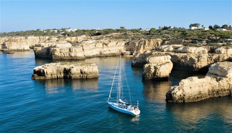 Albufeira: Sailing Boat Cruise BBQ & Open Bar on the Beach - A beach barbecue with a proper break