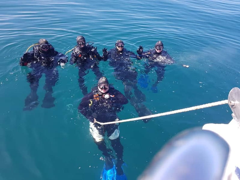 Albufeira: Scuba Diving Experience for Beginners - The classroom lesson: serious information, friendly delivery
