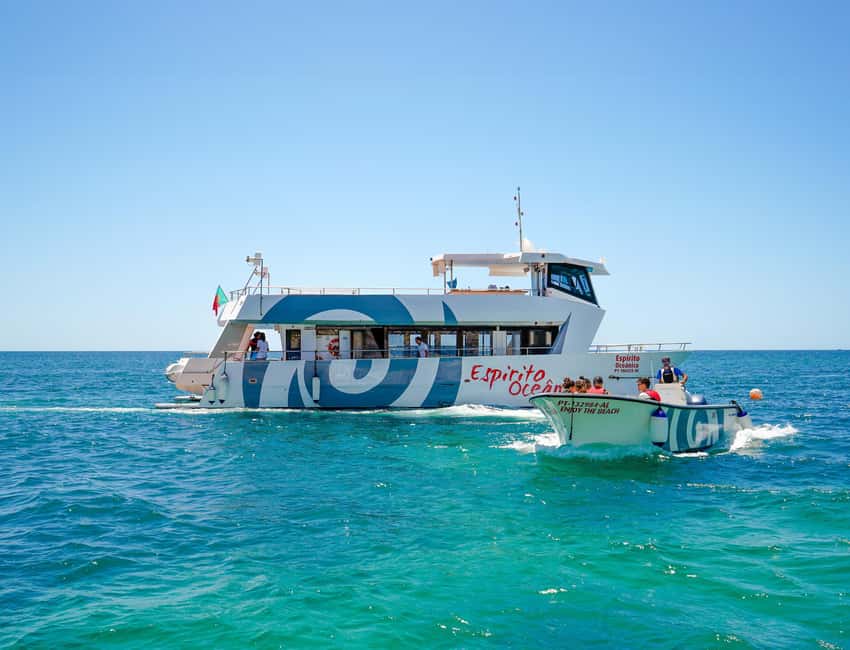 Albufeira: Sightseeing Cruise with Beach BBQ and Open Bar - A two-level boat for Algarve coastal views