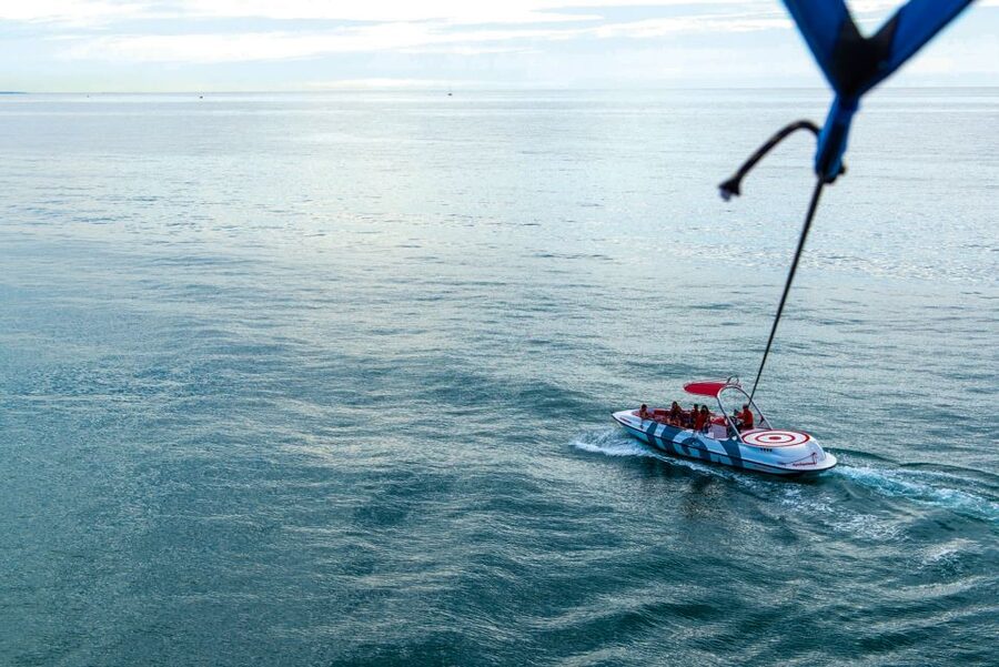 Albufeira: Single, Double or Triple Parasailing Tour - The descent and optional water dip