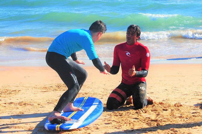 Albufeira: Surf Lesson - Meeting the team at the Galé Beach kiosk