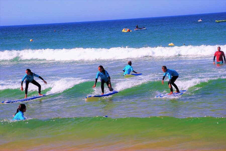 Albufeira: Surfing Lesson at Galé Beach - Who Should Book This Lesson