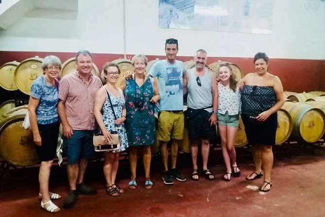Albufeira Wine Tour: 2 Vineyards, 6 Tastings & Historic Silves - Silves: castle views and a useful lunch stop