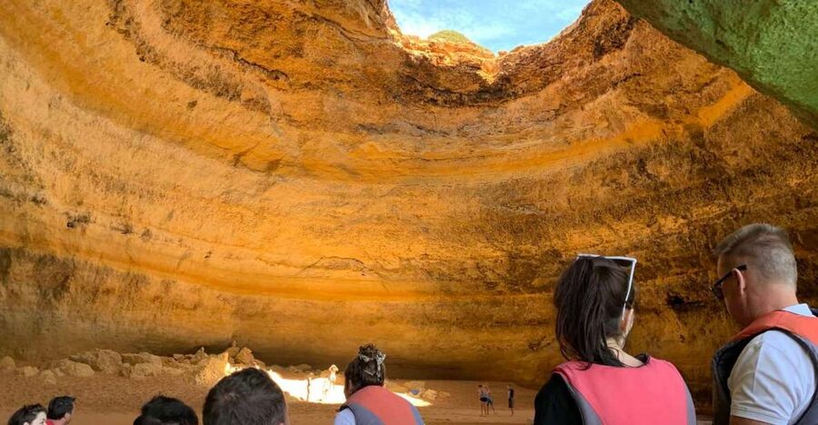 Algarve: Benagil Caves Open Speedboat Tour - The ride from Vilamoura toward Benagil