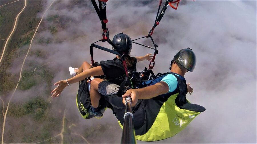 Algarve Coast: Paragliding Experience - Who will enjoy this most?