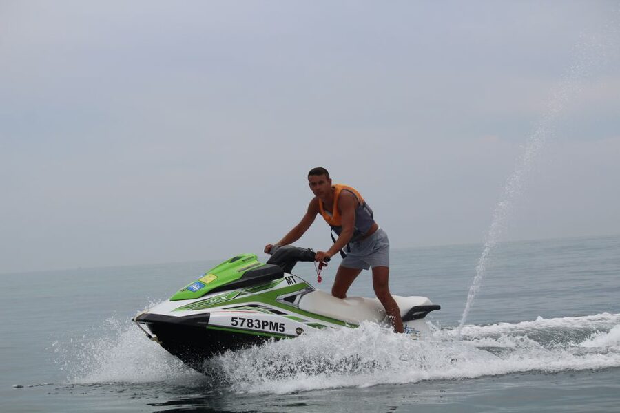 Algarve: Jet Ski Rental in Armação de Pêra - Riding across Armação de Pêra Bay