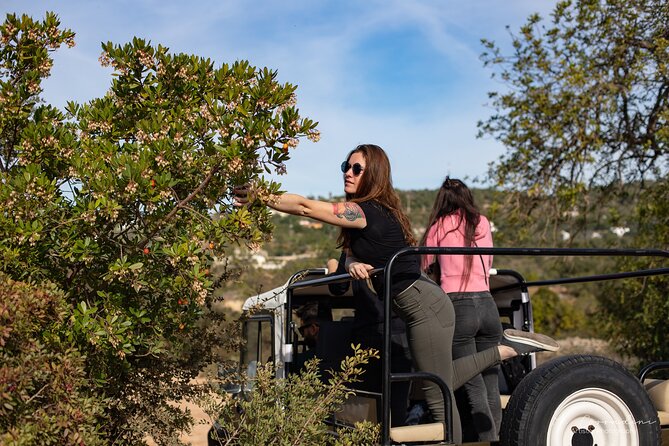 Algarve Safari - Half Day from Albufeira - Local food, farms, and spicy honey