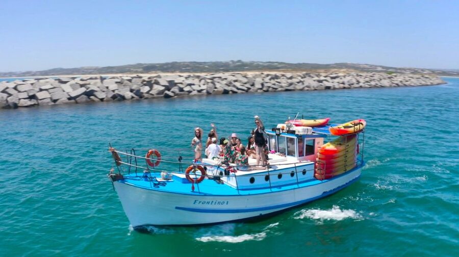 Alvor: Explore Caves Boat and Kayak Tour - Meet Frontino, Alvor’s old wooden workboat