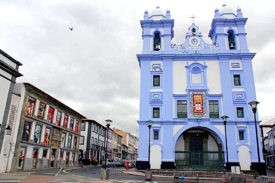Angra do Heroísmo: Walking Tour with Local Pastry and Coffee - Key points to know before booking