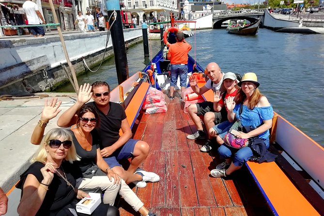 Aveiro and Costa Nova Half Day Tour from Porto with Boat Ride - The ride south from Porto