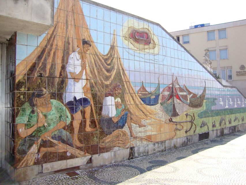 Aveiro: Boat Cruise and City Walking Tour with Sweet Tasting - Walking through Beira Mar for 105 minutes