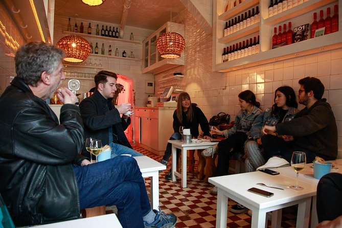 Award-Winning Original Lisbon Food Wine Tour: 19 Curated Tastings - Who should book this food walk?
