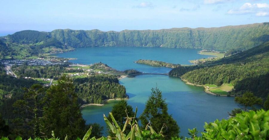 Azores: Sete Cidades Scenic Jeep Tour from Ponta Delgada - Key points to know before booking