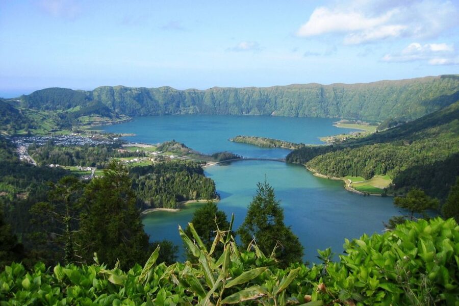 Azores: Sete Cidades Scenic Jeep Tour from Ponta Delgada - Who will enjoy this 4WD outing?