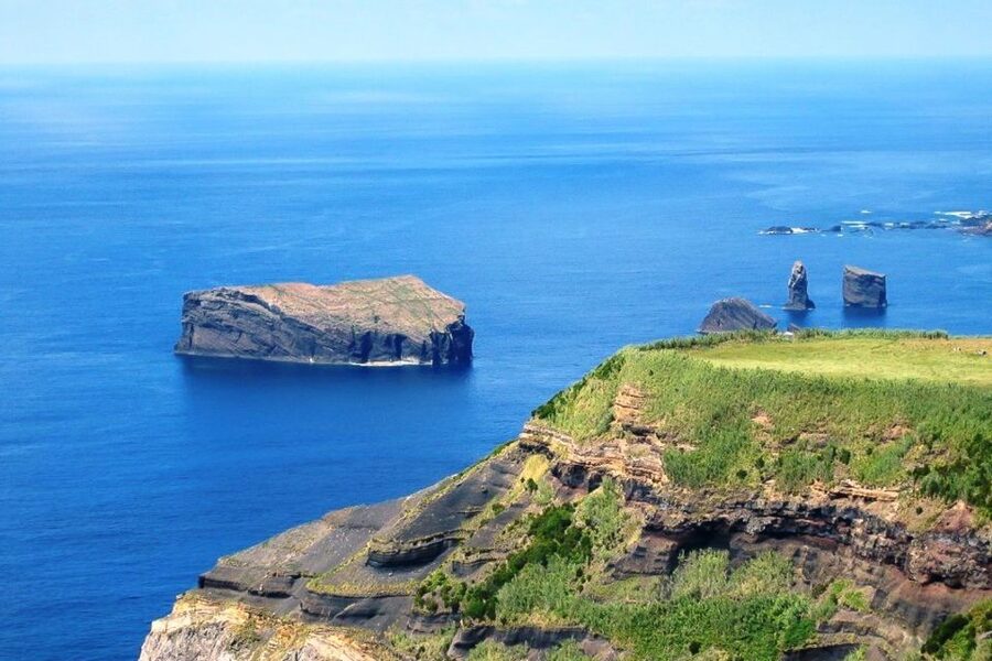 Azores: Sete Cidades Scenic Jeep Tour from Ponta Delgada - Sete Cidades village and the volcanic crater
