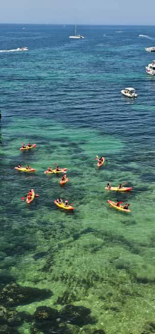 Benagil: 1:30Hour Kayak Rental with Private Parking - The briefing and kayak setup