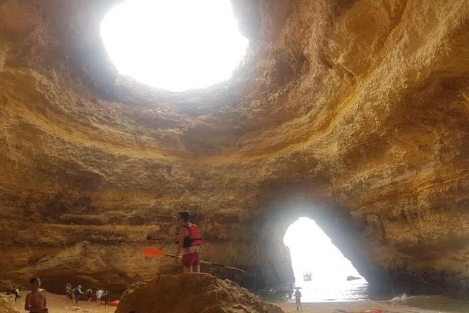 Benagil caves's kayak tour - The first paddle along the Algarve cliffs
