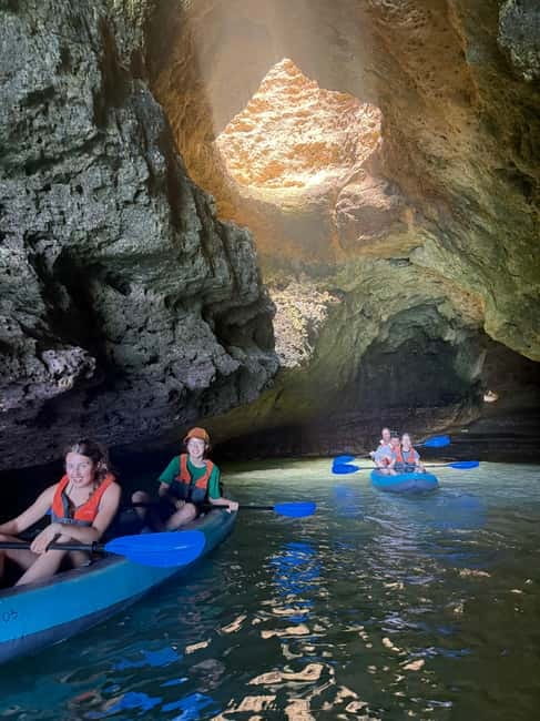 Benagil: Guided Kayak Tour inside caves and Praia da Marinha - Paddling along the Benagil coast