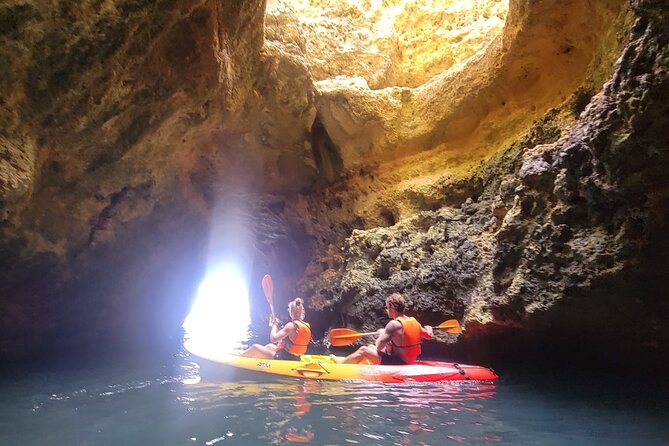 Benagil: Guided tour through the caves and Praia da Marinha - Starting at Restaurante O Litoral in Lagoa