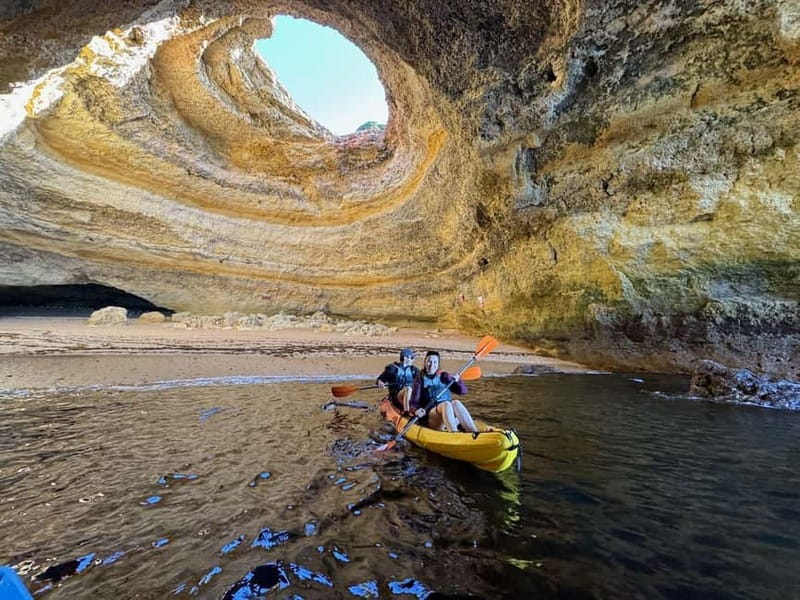 Benagil Kayak Tour: Explore Secret Caves with Licensed Guide - Why Albandeira Beach makes a better starting point