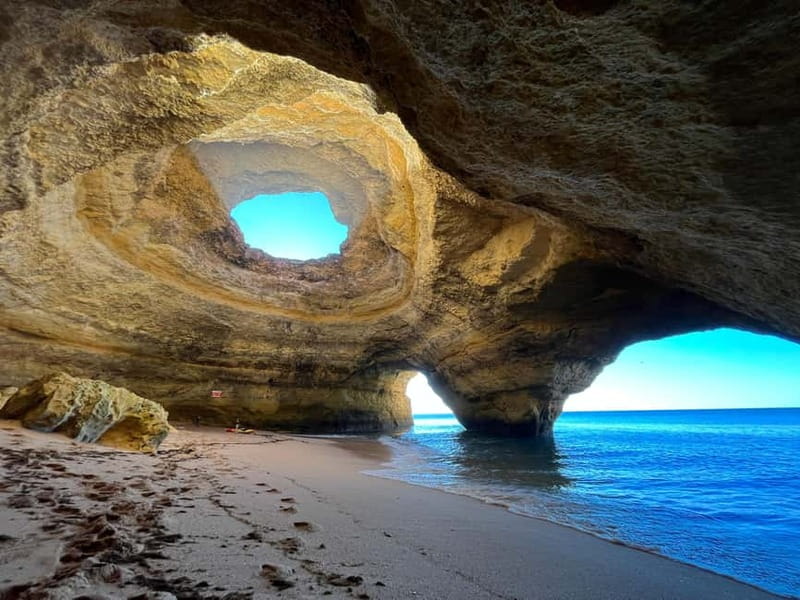 Benagil Kayak Tour: Explore Secret Caves with Licensed Guide - The route from Albandeira to the first caves