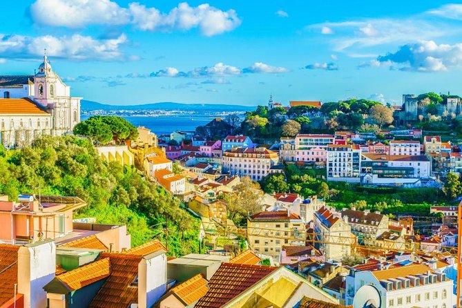 Best of Lisbon City Highlights Private Tour - How much walking and sightseeing should you expect?