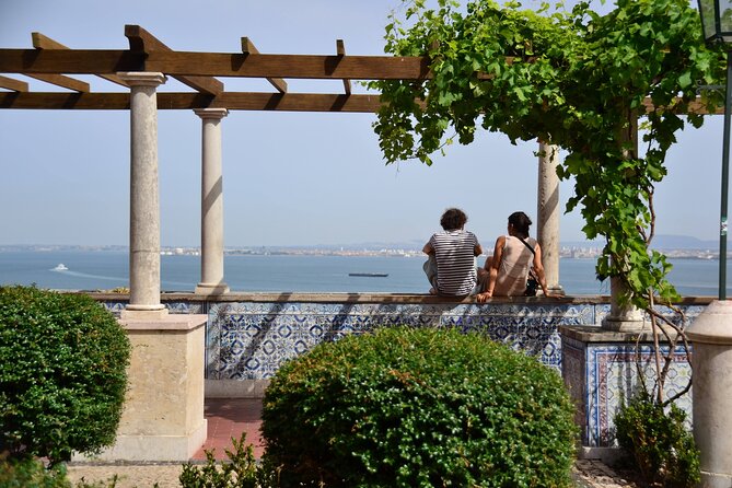 Best of Lisbon Small-Group Guided Walking Tour - Chão do Loureiro viewpoint and the approach to Alfama