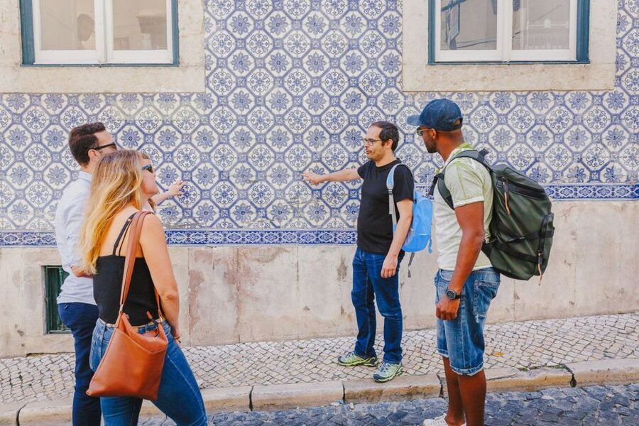 Best of Lisbon Walking Tour: Rossio, Chiado & Alfama - Guide quality and the pace of the experience