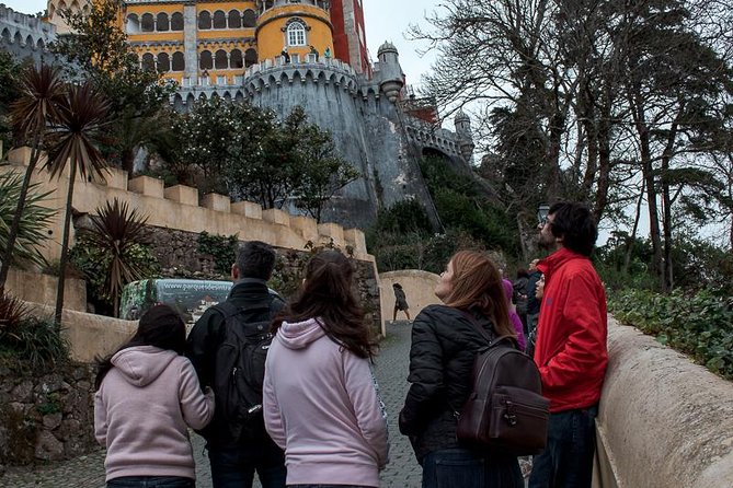 Best of Sintra and Cascais Private Full Day Tour - What the guide adds to the experience