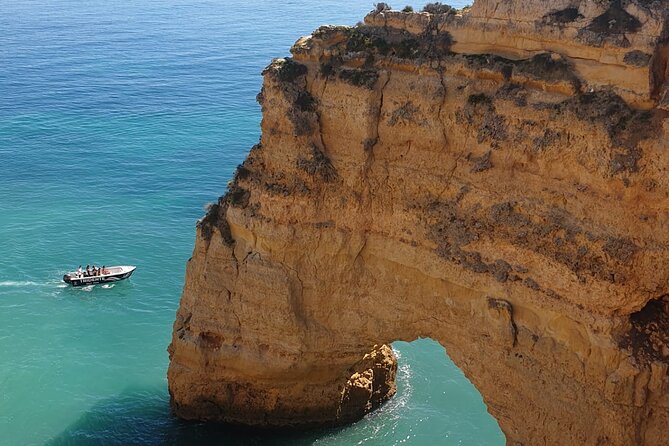 Boat Trip to the Benagil Caves from Armação de Pêra - Entering the famous Benagil Cave
