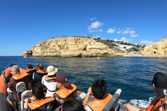 Boat trip to the caves of Benagil - What the guides add to the trip